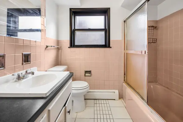 4900 W Berteau AVE, Chicago, IL 60641