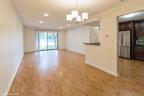 1108 Castilian CT #116, Glenview, IL 60025