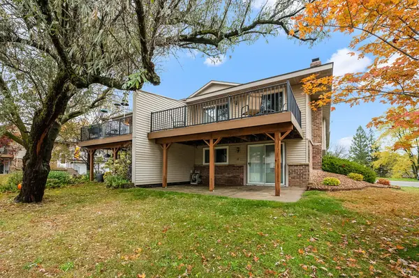 4148 Sylvia LN S, Shoreview, MN 55126