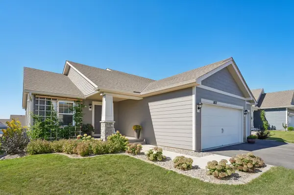 18071 Heirloom CT, Lakeville, MN 55044