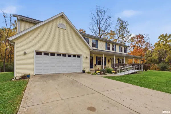 7 INTERNATIONAL DR, Creve Coeur, IL 61610