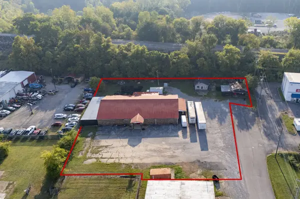 1348 College St, Clarksville, TN 37040