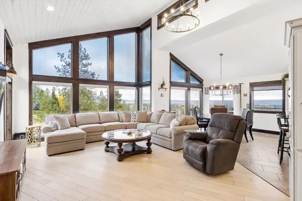 7202 N Five Mile Rd, Spokane, WA 99208