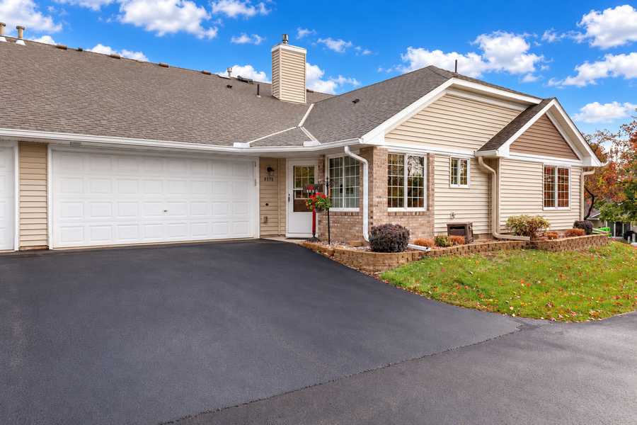 8575 Corcoran PATH, Inver Grove Heights, MN 55076