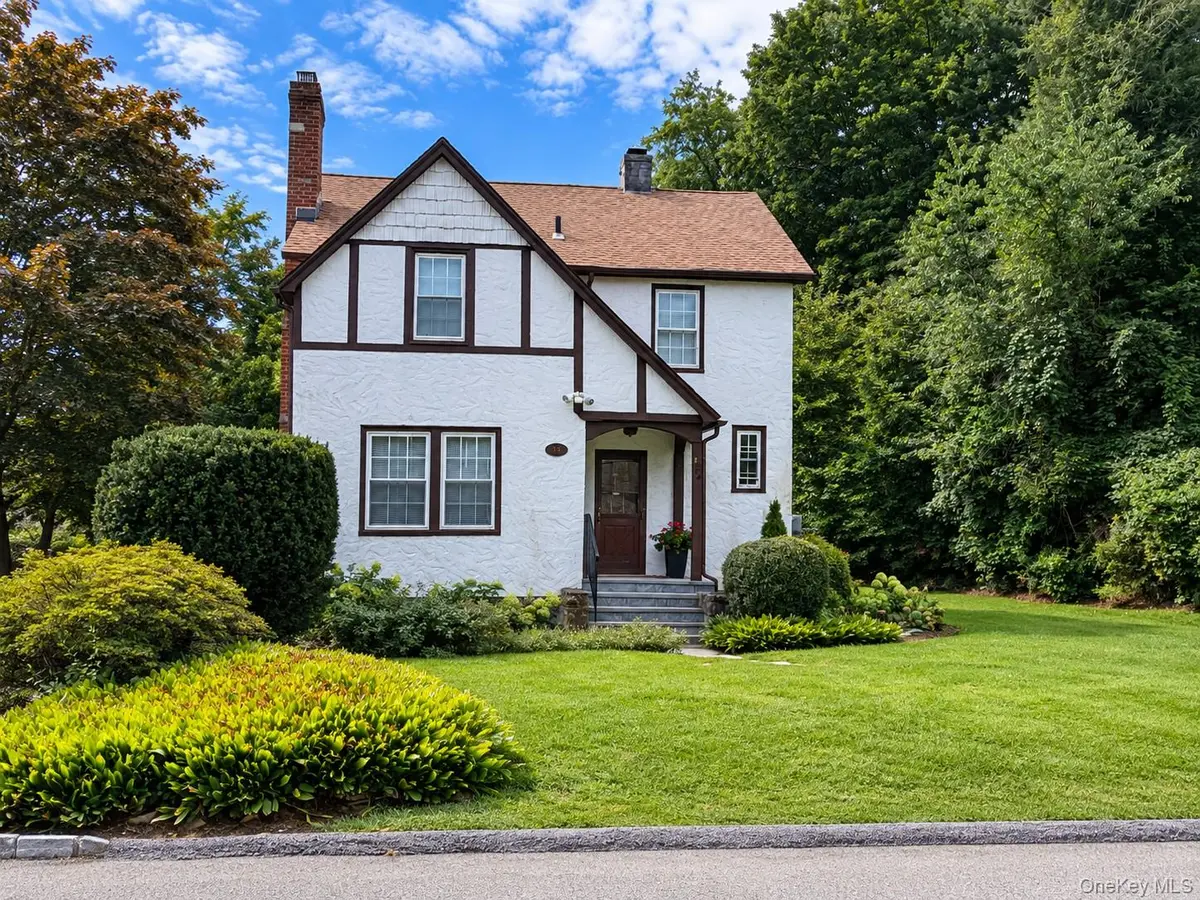 15 Annadale ST, Armonk, NY 10504