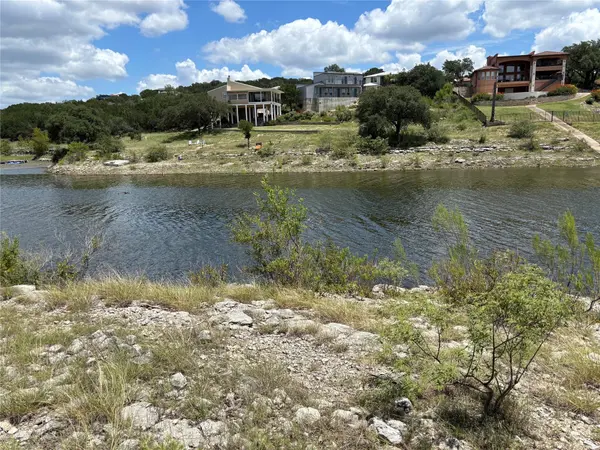 2805 Cornell CV, Lago Vista, TX 78645