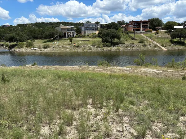 2805 Cornell CV, Lago Vista, TX 78645
