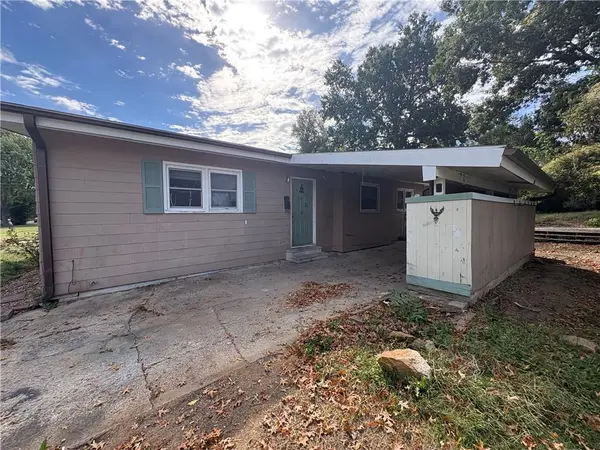 902 Broad ST, Warrensburg, MO 64093