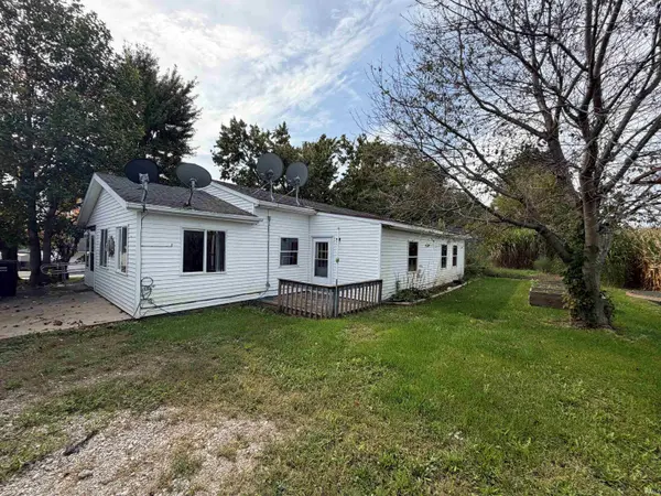 3368 W Hill DR, Columbia City, IN 46725-8160