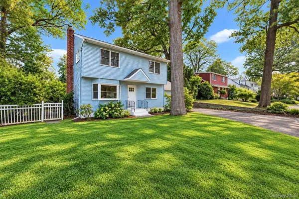 16 Kellum AVE, Huntington Station, NY 11746