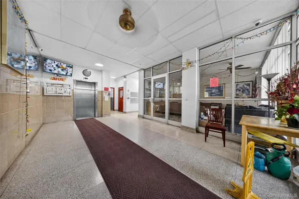 45-92 Main ST #7L, Flushing, NY 11355