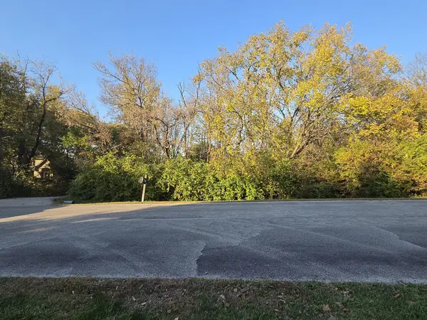 11 Ottawa CT, Oswego, IL 60543
