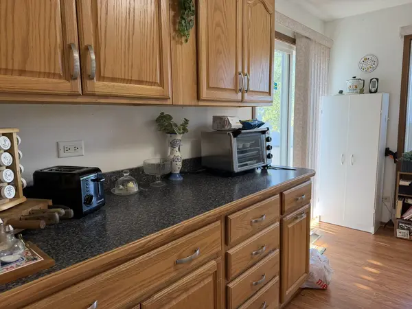 411 N Thornwood DR #411, Mchenry, IL 60050
