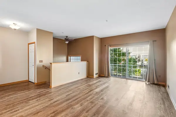 396 Willoughby WAY W, Minnetonka, MN 55305