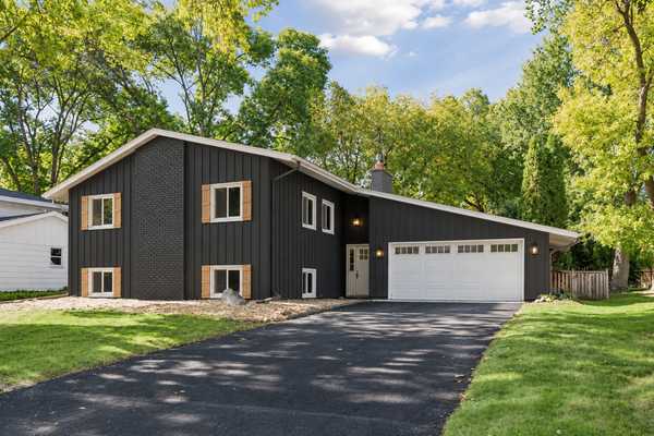 5516 Warden AVE, Edina, MN 55436