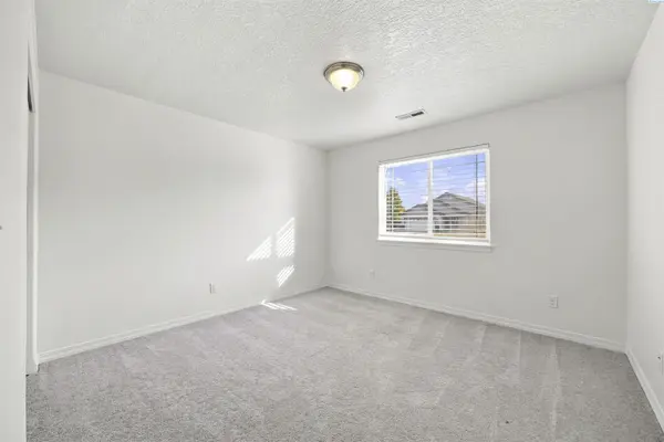 405 Sanlyn Ct, Benton City, WA 99320