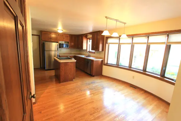 2954 LUMBER LN, Green Bay, WI 54313-5888