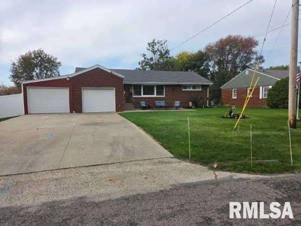 170 S PLEASANT AVE, Galesburg, IL 61401