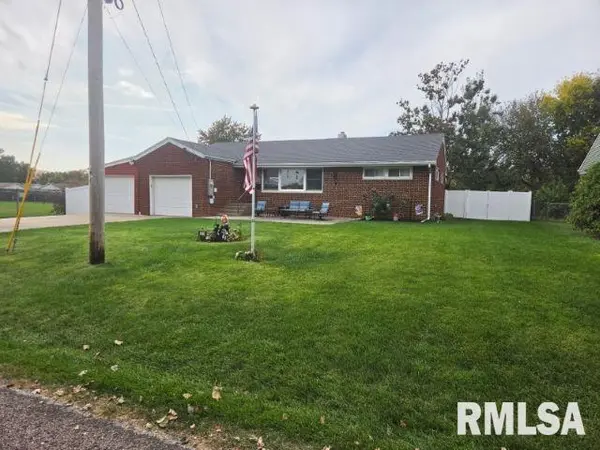 170 S PLEASANT AVE, Galesburg, IL 61401