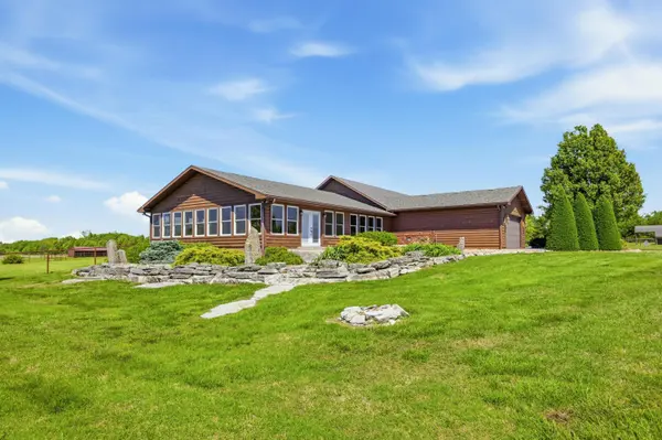 9617 County Lane 262, Carl Junction, MO 64834