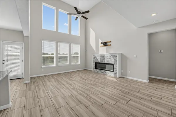 336 Bright Star LN, Georgetown, TX 78628