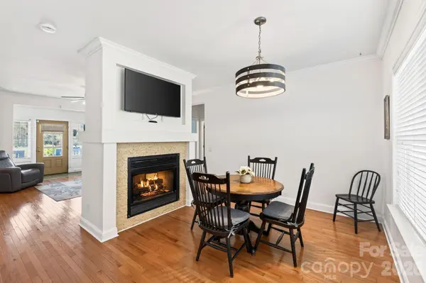 10 Hominy Meadows DR, Candler, NC 28715
