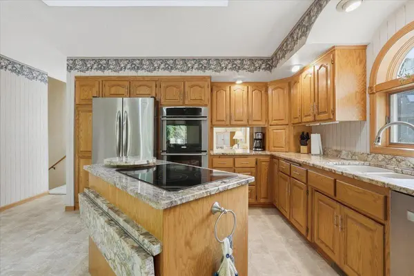 1579 Mary ST N, Maplewood, MN 55119