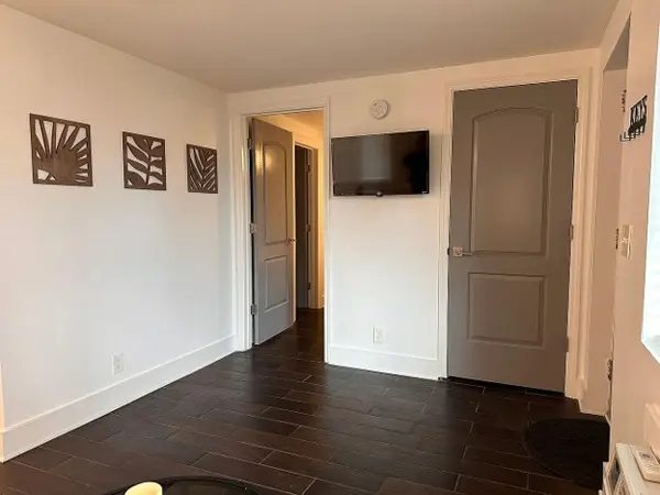 550 Harding Pl #C118, Nashville, TN 37211
