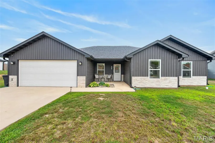 151 La Vista DR, Waynesville, MO 65583