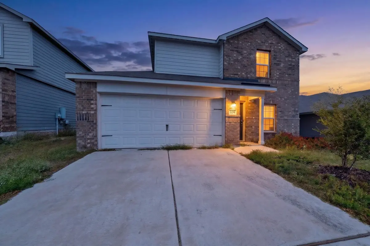 109 Fairfax LN, Jarrell, TX 76537