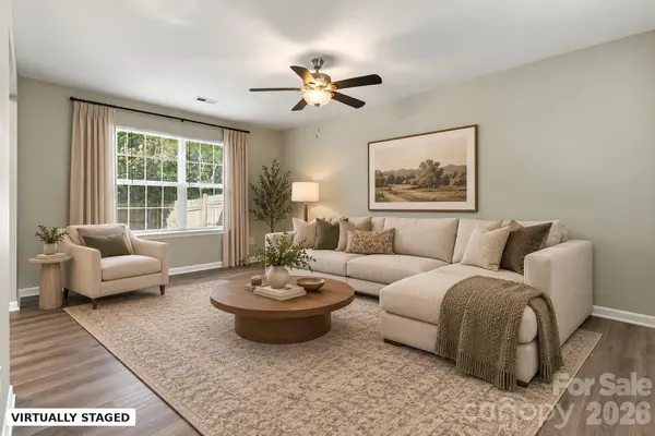 815 Valley Ridge RD, Charlotte, NC 28214