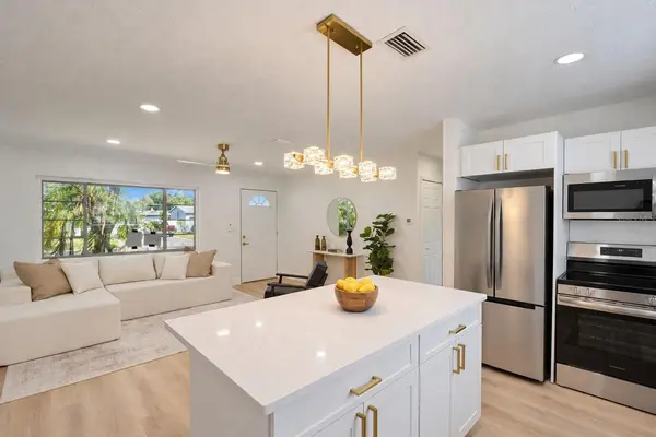 4558 25TH AVE N, St Petersburg, FL 33713