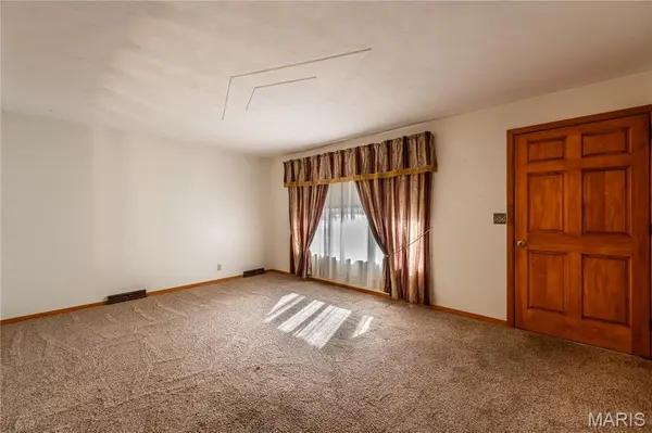 21 Saint Jude, Ste Genevieve, MO 63670