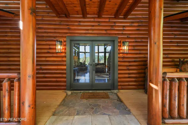 611 Pinnacle Vista Rd, Gatlinburg, TN 37738