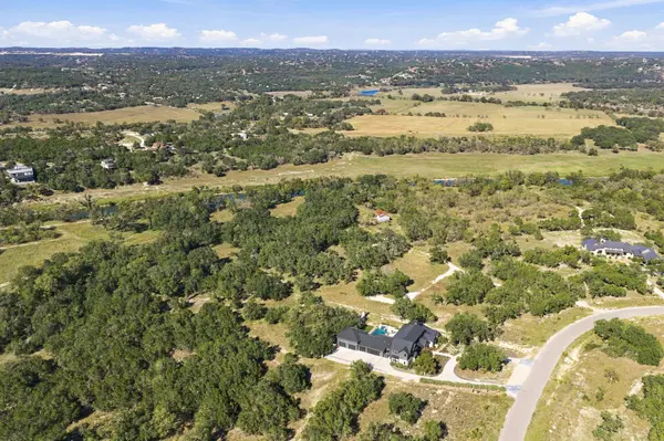 1942 Paradise PKWY, Canyon Lake, TX 78133