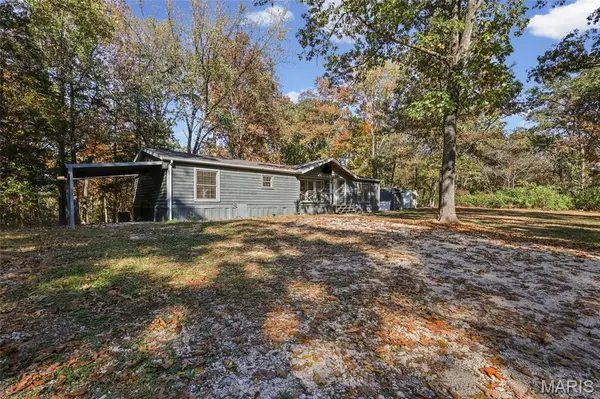 5715 Glade Chapel RD, Hillsboro, MO 63050