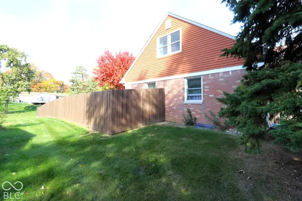 2220 Woodcrest RD, Indianapolis, IN 46227
