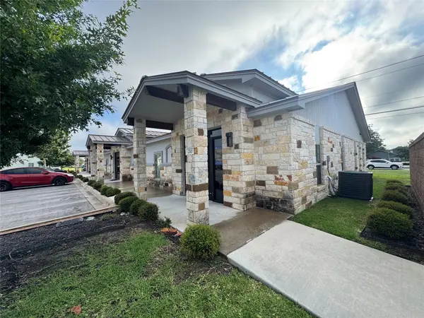 2200 A W Grimes BLVD #210, Round Rock, TX 78664