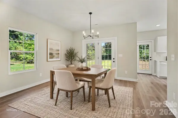 112 E Hilltop DR, Gastonia, NC 28054