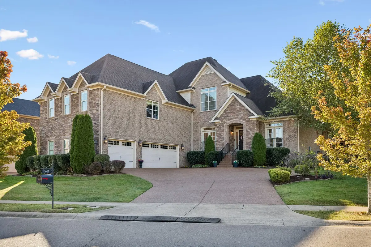 1613 Eden Rose Pl, Nolensville, TN 37135