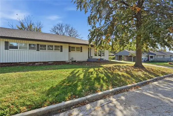 502 Tumbleweed PL, Belton, MO 64012