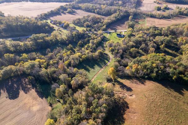 000 Spring Valley RD, Fulton, IL 61252