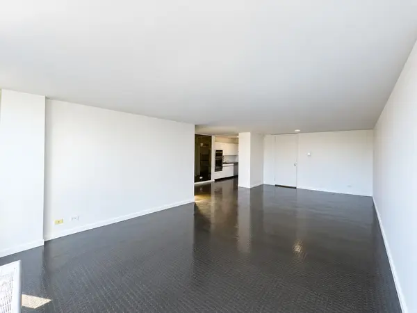 2400 N Lakeview AVE #2704, Chicago, IL 60614