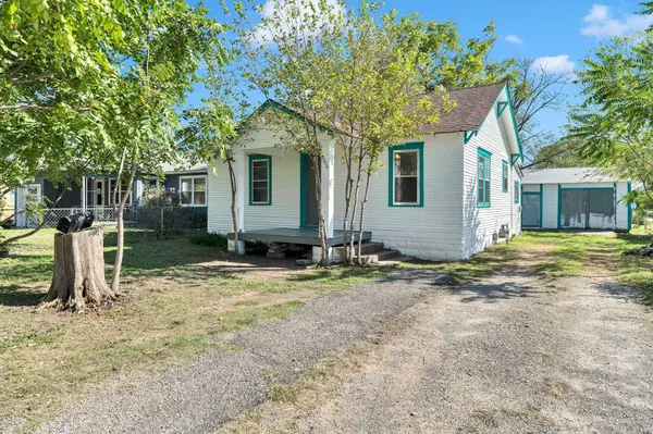 1756 S Martinson, Wichita, KS 67213