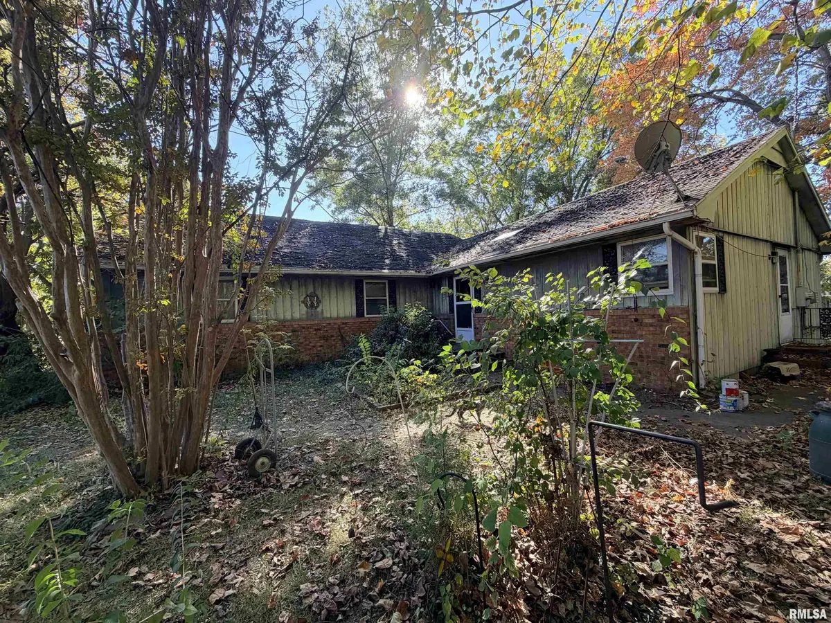 108 N 4TH ST, Marion, IL 62959