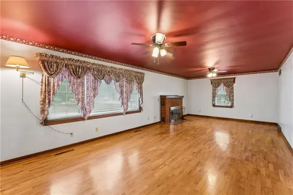 1015 S Saint Louis ST, Concordia, MO 64020