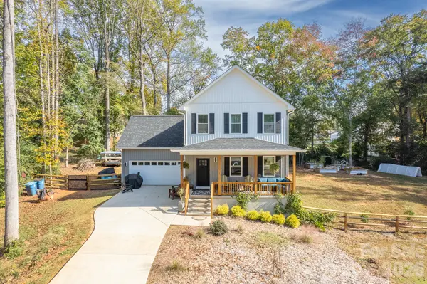 4541 Kings CT, Hickory, NC 28602