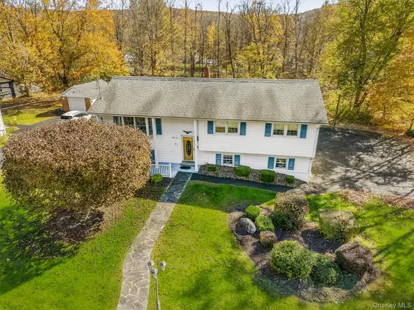 33 Sneed ST, Wurtsboro, NY 12790