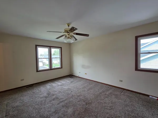 3606 Hennepin DR, Joliet, IL 60431
