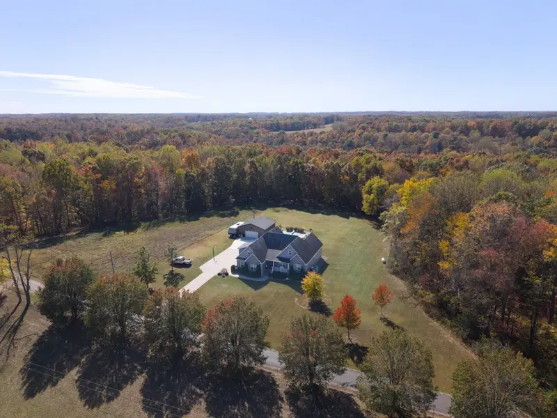 829 Elzie Williams Rd, Red Boiling Springs, TN 37150